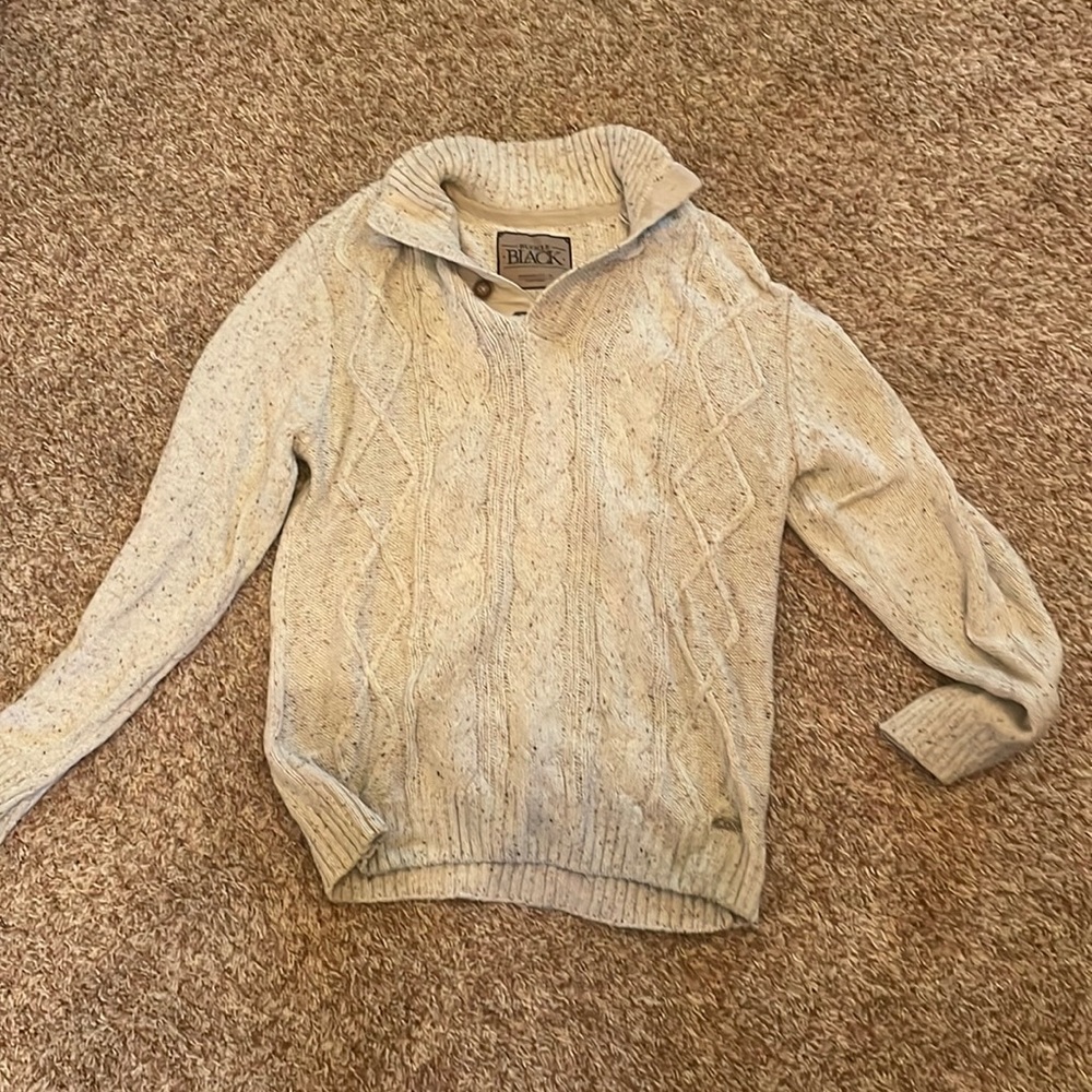 Buckle sweater